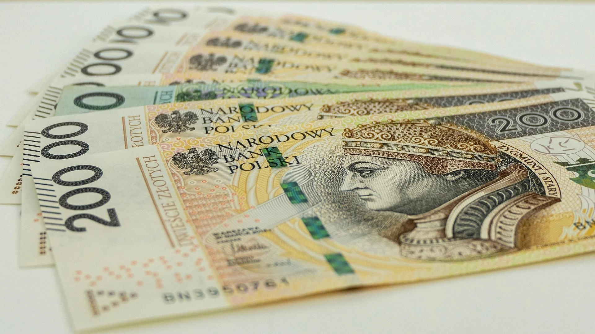Warto wiedzieć Nawet 16 tys. zł brutto za pracę na polu