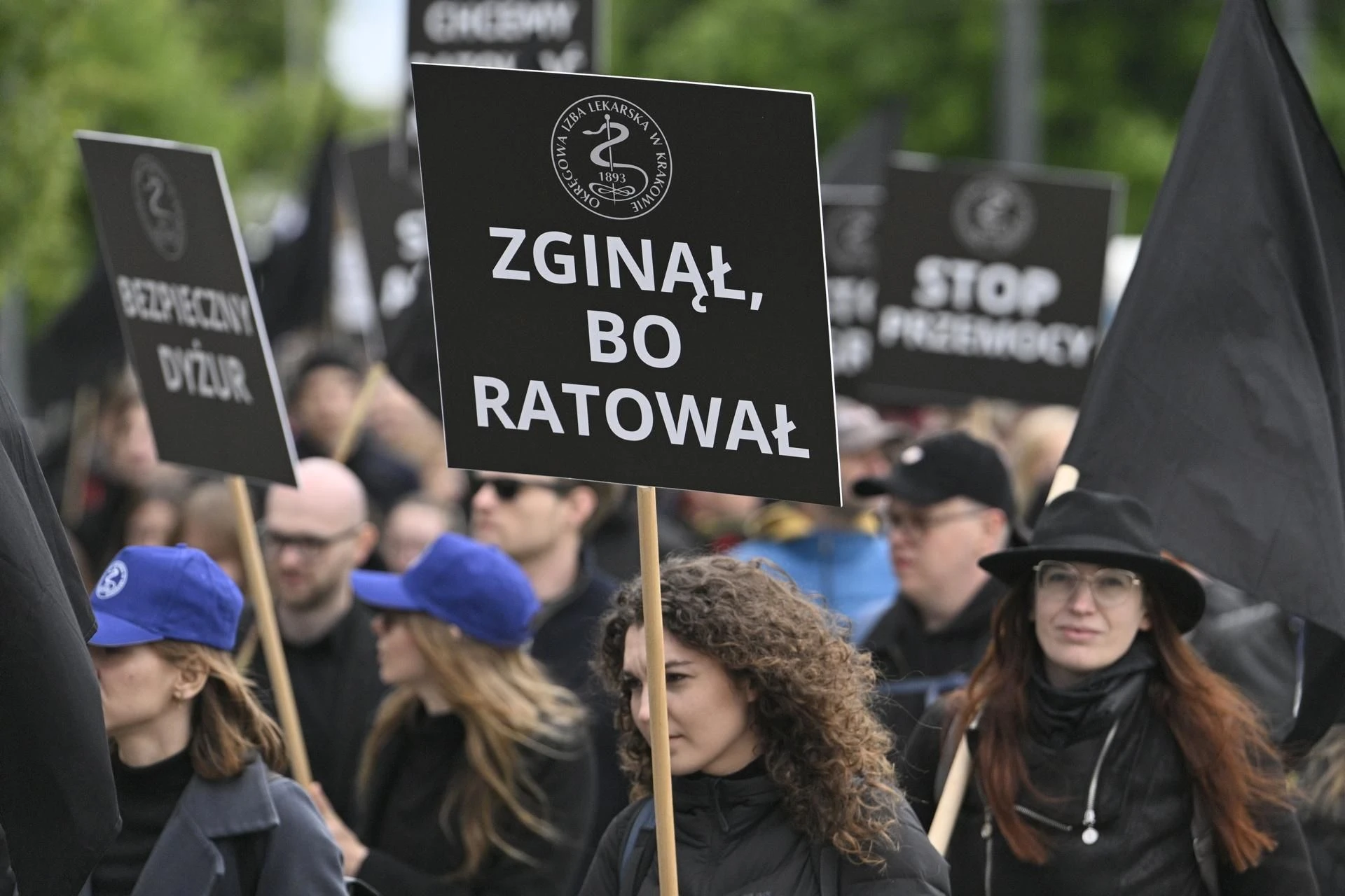 Protest medyków Czarny Marsz Milczenia Medyków. Protest po zabójstwie lekarza