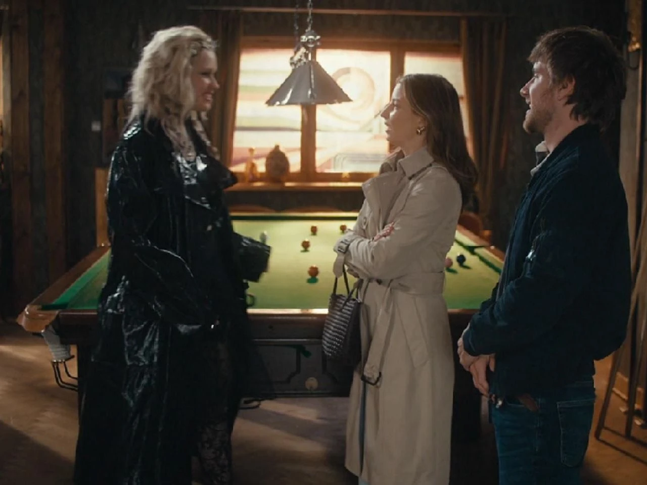 Rodzinka.pl Rodzinka.pl, odcinek 296: Gorące pierwsze spotkanie Pauli z Sonią. Była i obecna dziewczyna Kuby poczują do siebie miętę - ZDJĘCIA, ZWIASTUN