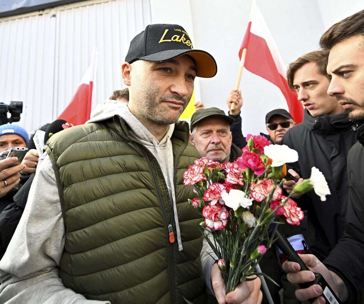 Sąd zaprzecza sensacjom Siemoniak ujawnia szokujące rozbieżności ws. ks. Olszewskiego! Był głodny?