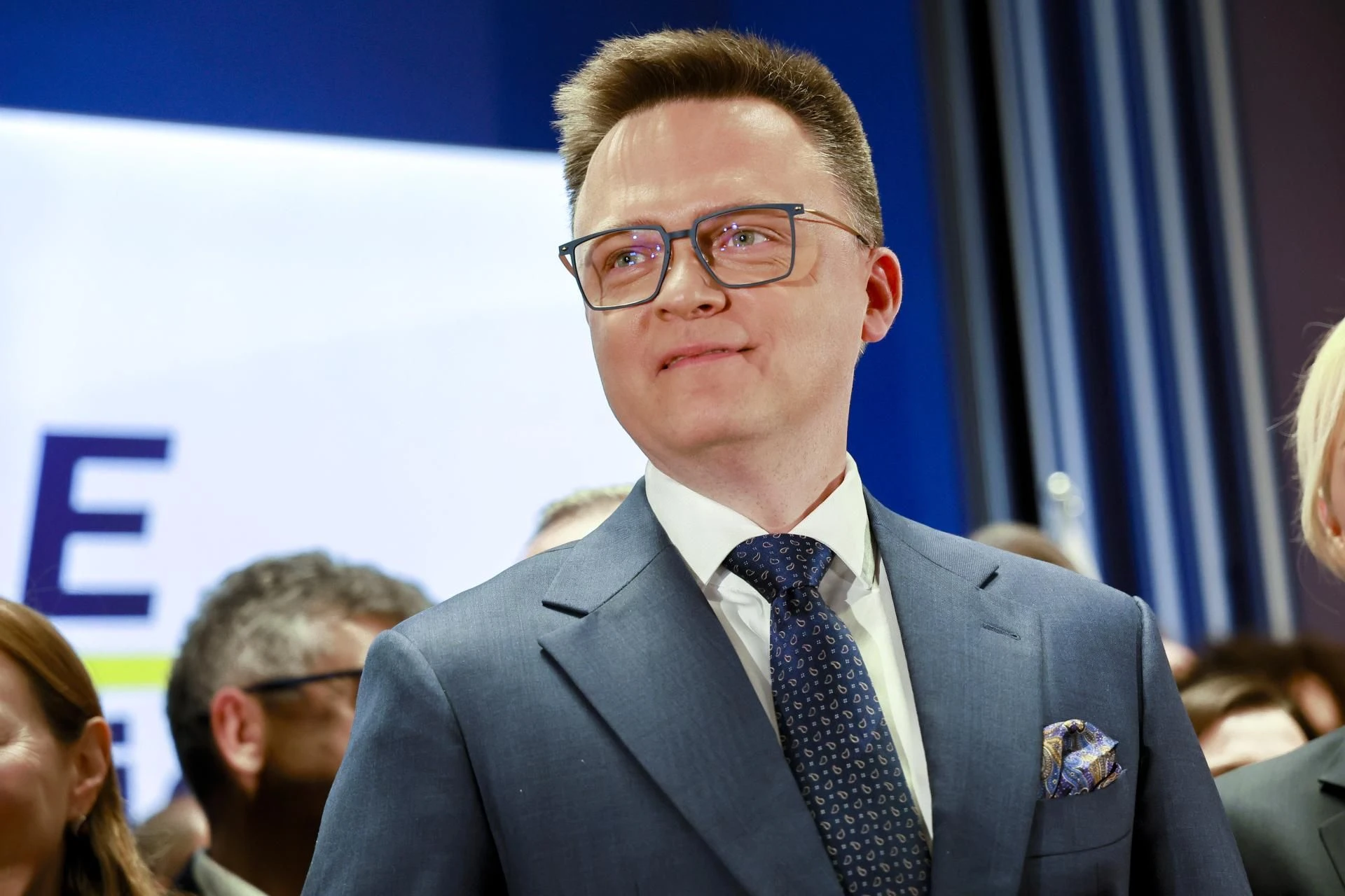 W co gra marszałek Sejmu? Szymon Hołownia lata za pracą