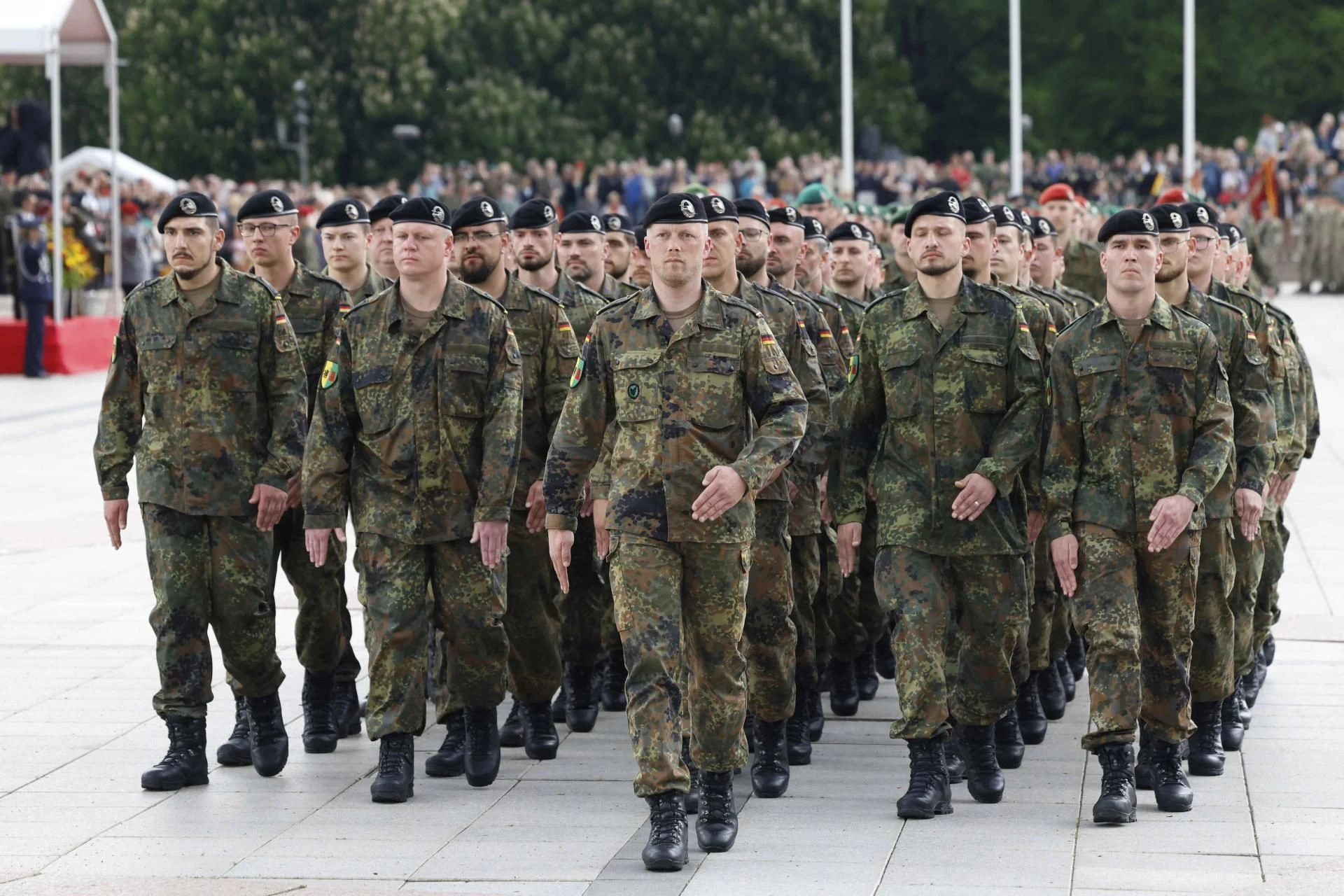 Niemcy chcą zbudować najpotężniejszą armię w Europie Niemcy chcą zbudować najpotężniejszą armię w Europie