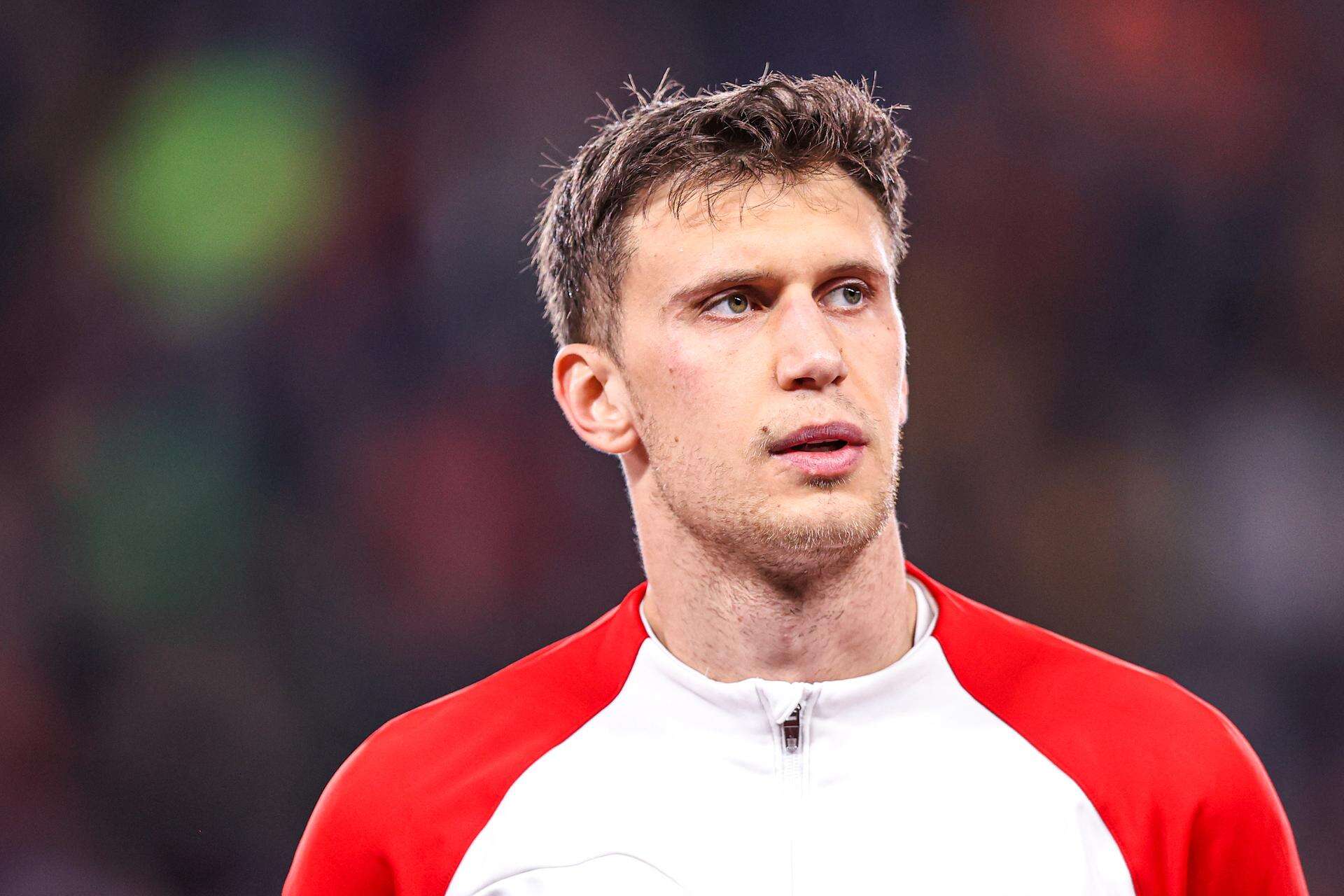 Będzie awans do Premier League? Krystian Bielik znów spotka się z... Legenda futbolu trenerem reprezentanta Polski!