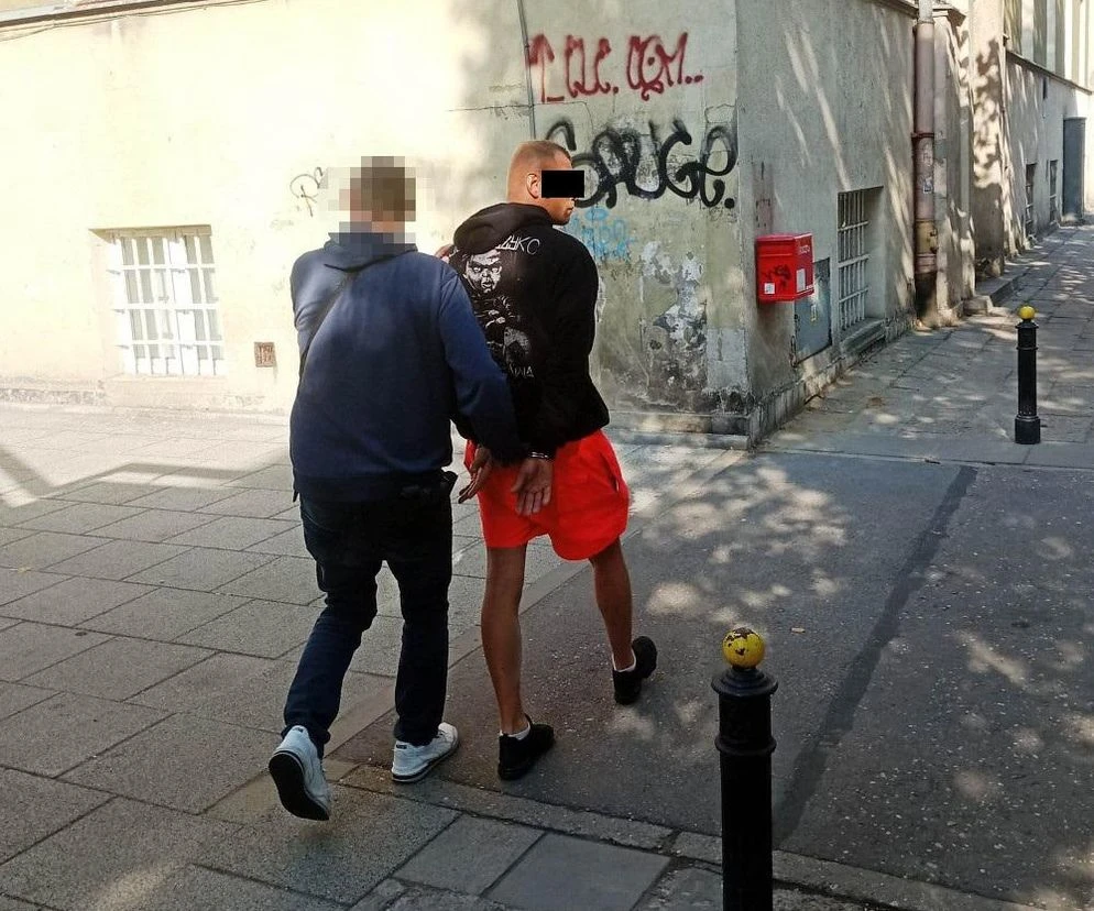Wstrząsające! Brutalny atak na Ukraińców w Warszawie. Agresorzy usłyszeli zarzuty, jednemu grozi surowsza kara