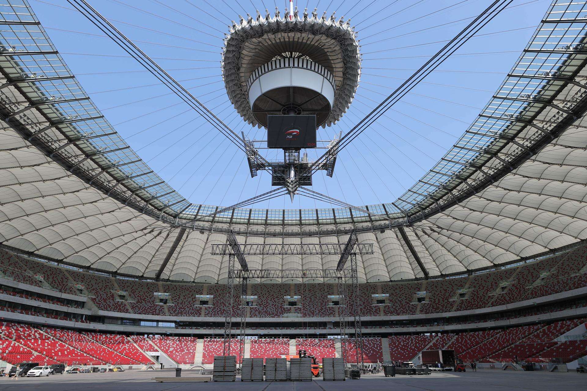 Dziesiątki tysięcy fanów FAME z dumą ogłosiło to tuż przed galą na PGE Narodowym! Na stadionie nie będzie gdz…