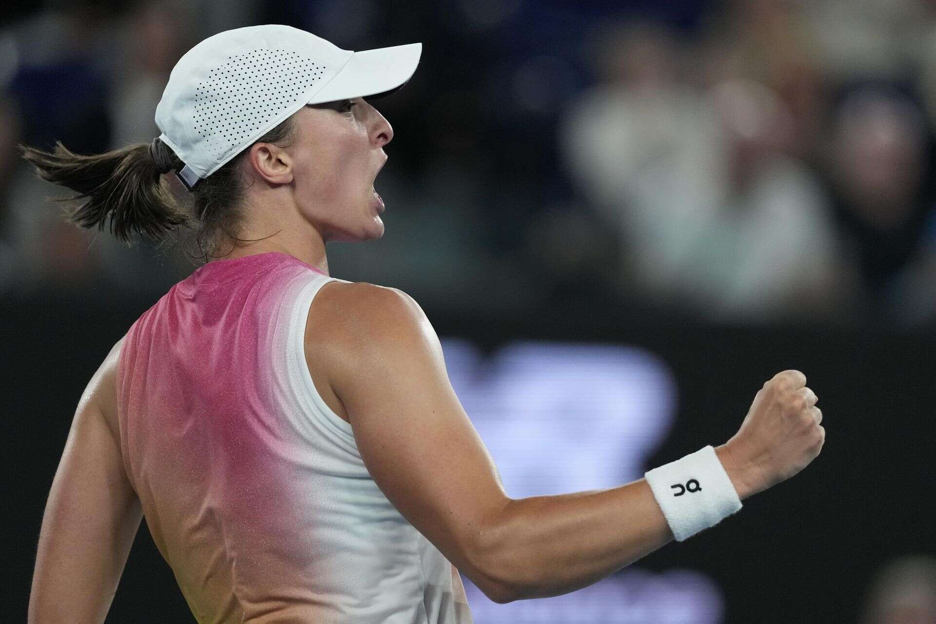 WTA Dubaj Kiedy gra Iga Świątek 3. runda WTA Dubaj Z kim i o której godzinie kolejny mecz?