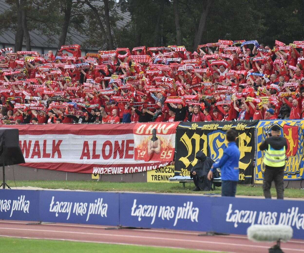 Piłkarskie emocje Widzew postraszony przez Elanę. Zdjęcia ze święta kibiców