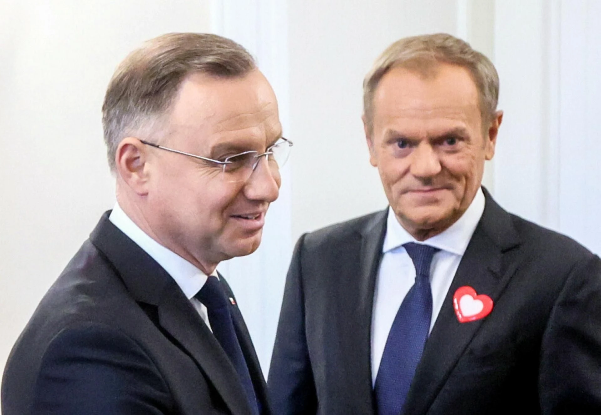 ależ emocje! Andrzej Duda mocno zdenerwował Donalda Tuska. Bardzo dosadny wpis! 
