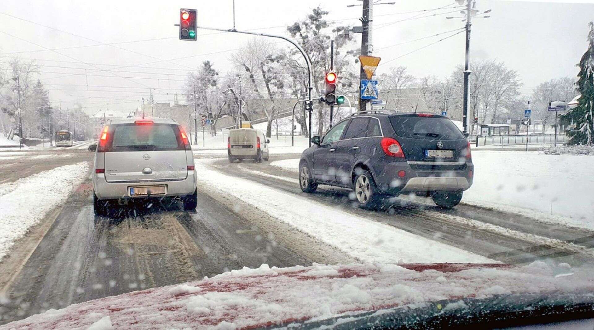 Najnowsza prognoza Śnieżyce, wichury do 130 km/h i jeszcze to! Alarmująca suma opadów