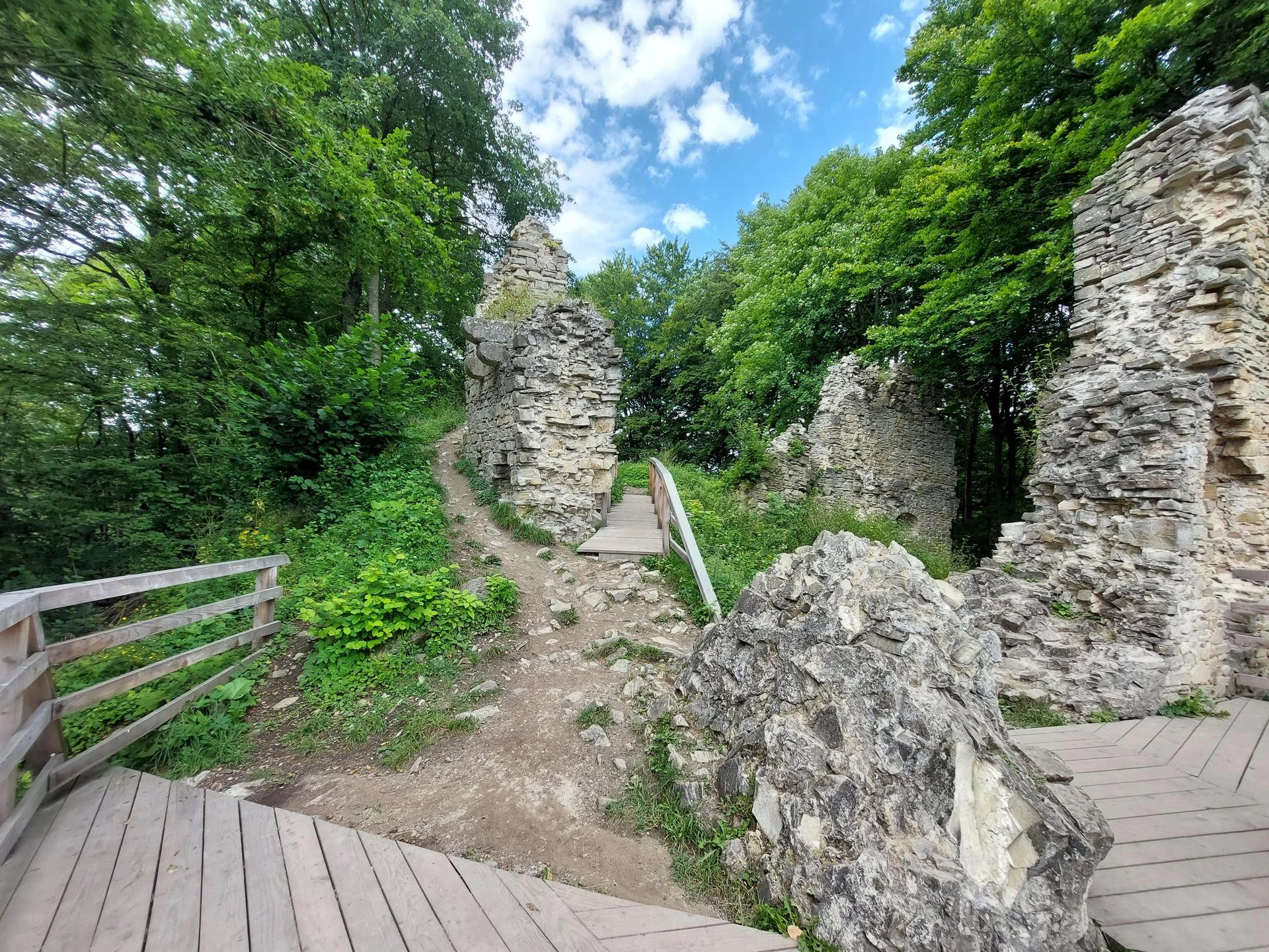 Niezwykłe Prawdziwa perła przy drodze w Bieszczady. Łatwo ją przegapić! Widok cię zachwyci