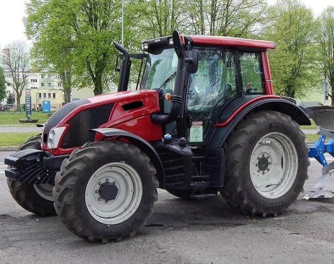 Rolnicy Ciągnik jak Ferrari! Tyle potrafią kosztować