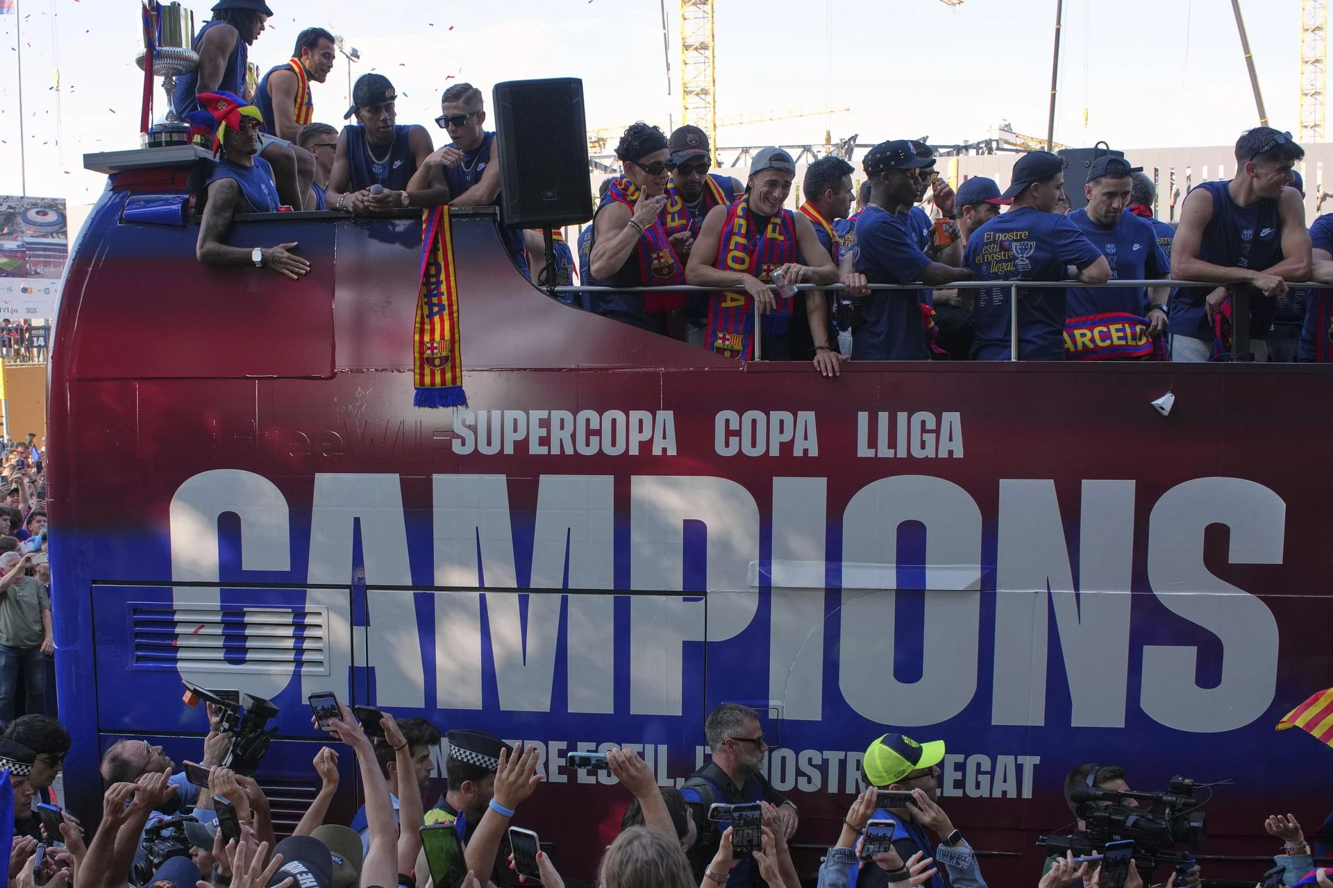 Mistrzowska feta w Katalonii! Barcelona - Villarreal: Wyjątkowe sceny po meczu, wielka fet, Barca już z mistrzostw…
