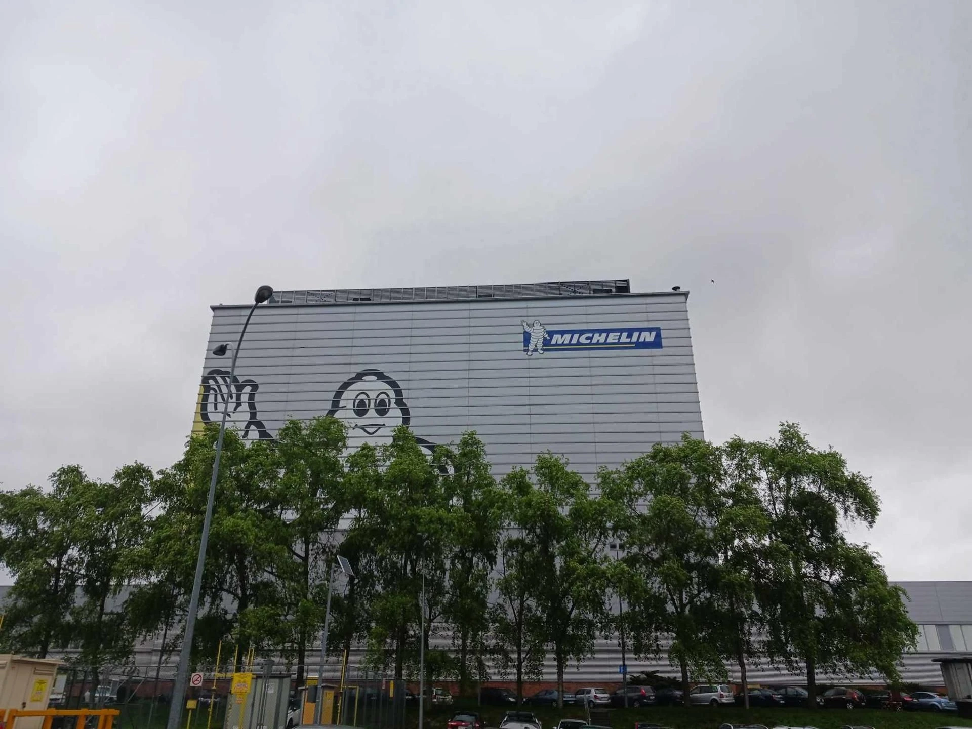 Od Stomilu do opon zeroemisyjnych 30 lat transformacji! Stomil pod skrzydłami Michelin. Zobacz, jak zmieniła się fabry…