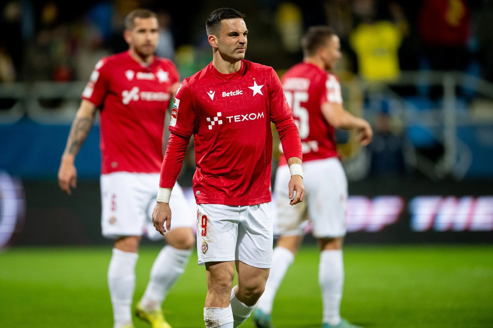 Kto zbliży się do awansu? Wisła Kraków - Miedź Legnica Relacja NA ŻYWO: Grają w barażach o Ekstraklasę! [LIVE …