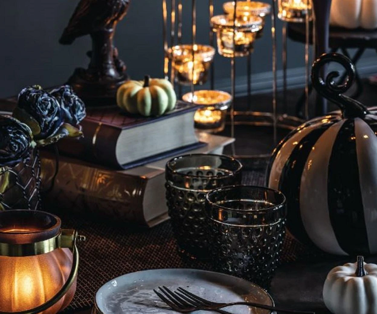 Idzie jesień Przygotuj wnętrza na Halloween – przerażająco stylowe inspiracje z TK Maxx!