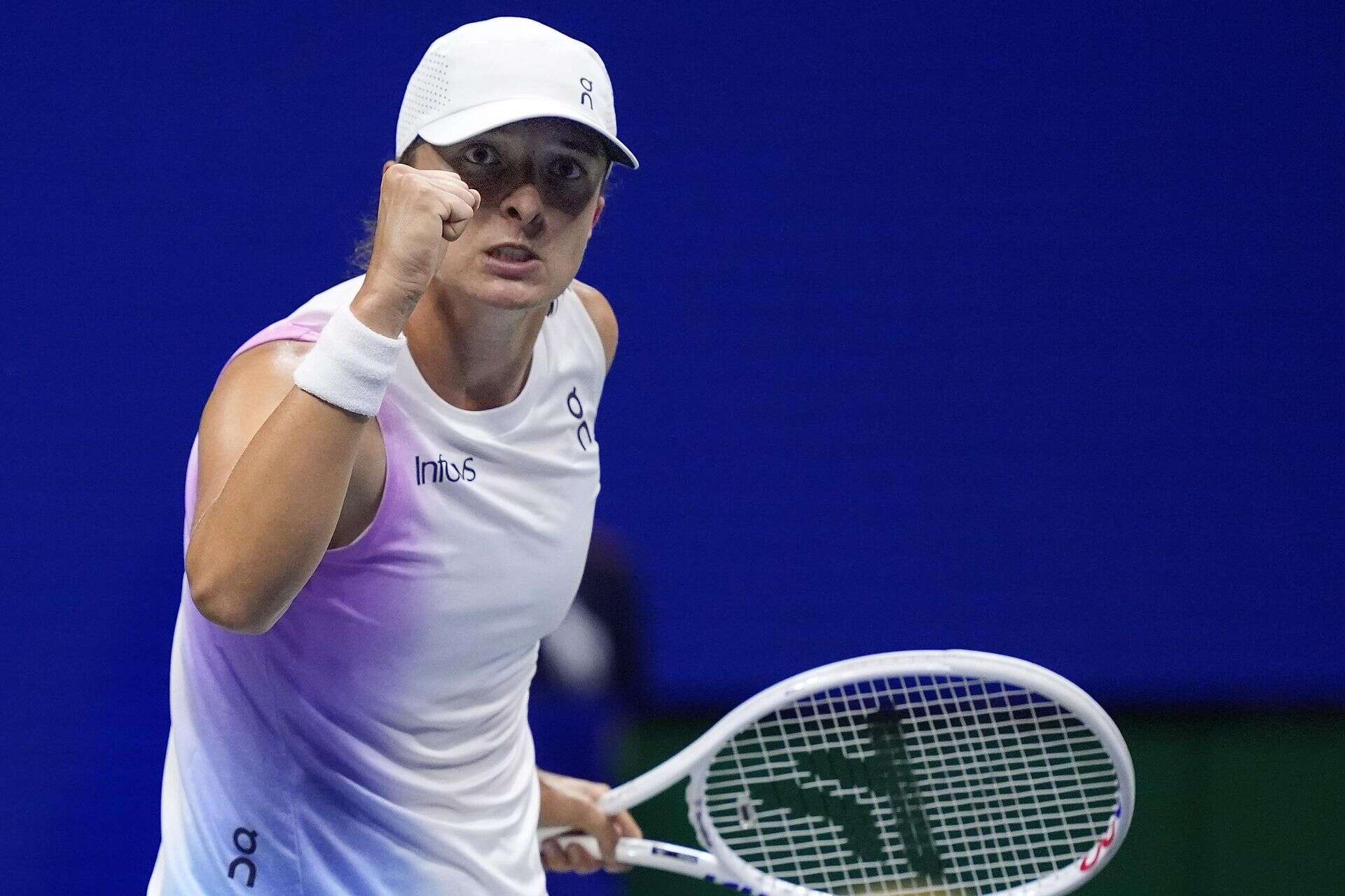 WTA Finals Iga Świątek wróciła do gry i wygrała! Zwycięstwo nad Barborą Krejcikovą rodziło się …