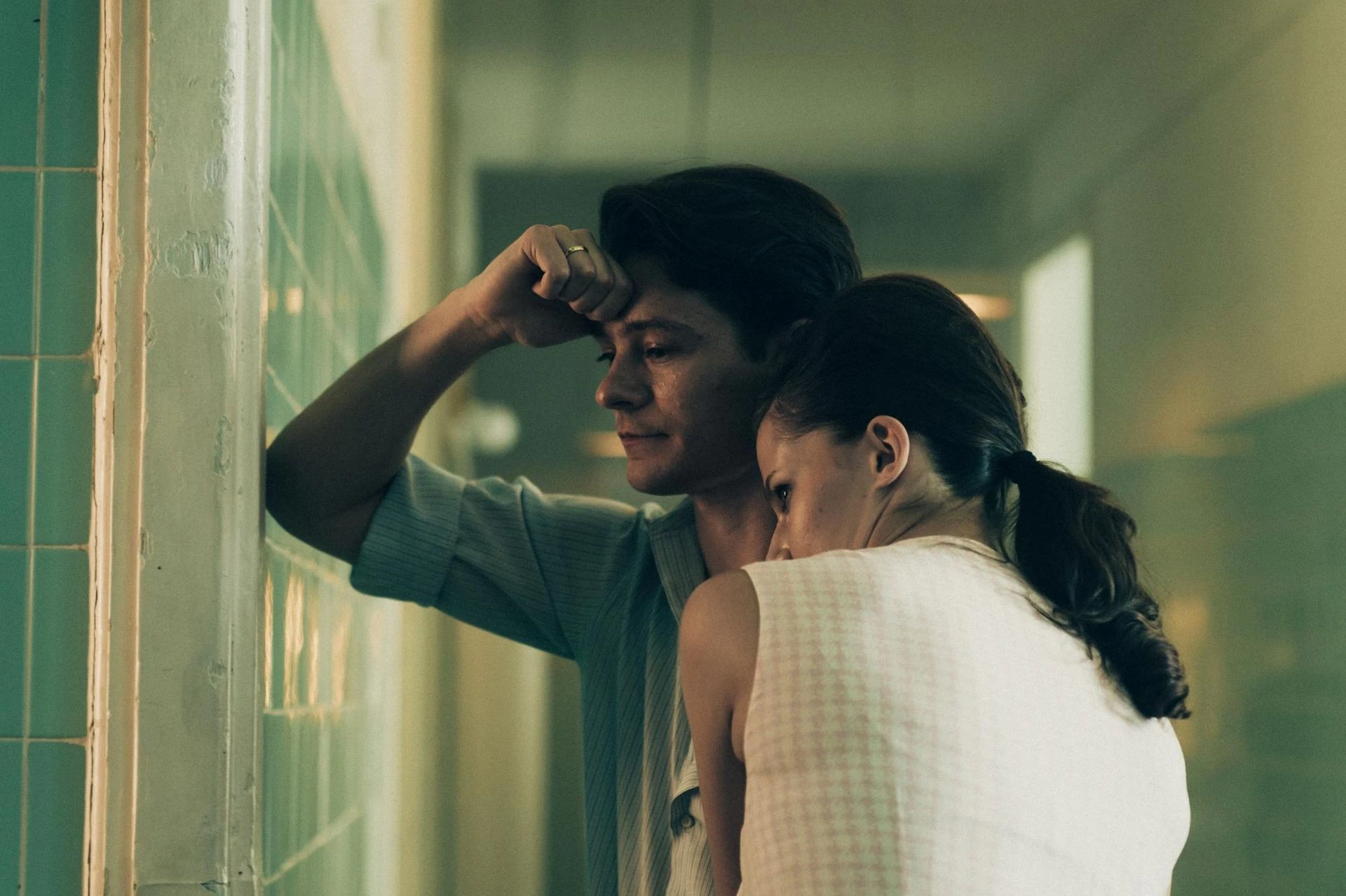 Czarna śmierć Czarna śmierć, odcinek 1: Żona Igora umiera na czarną ospę, ale oficer wywiadu Łucja chce zataić chorobę - ZDJĘCIA