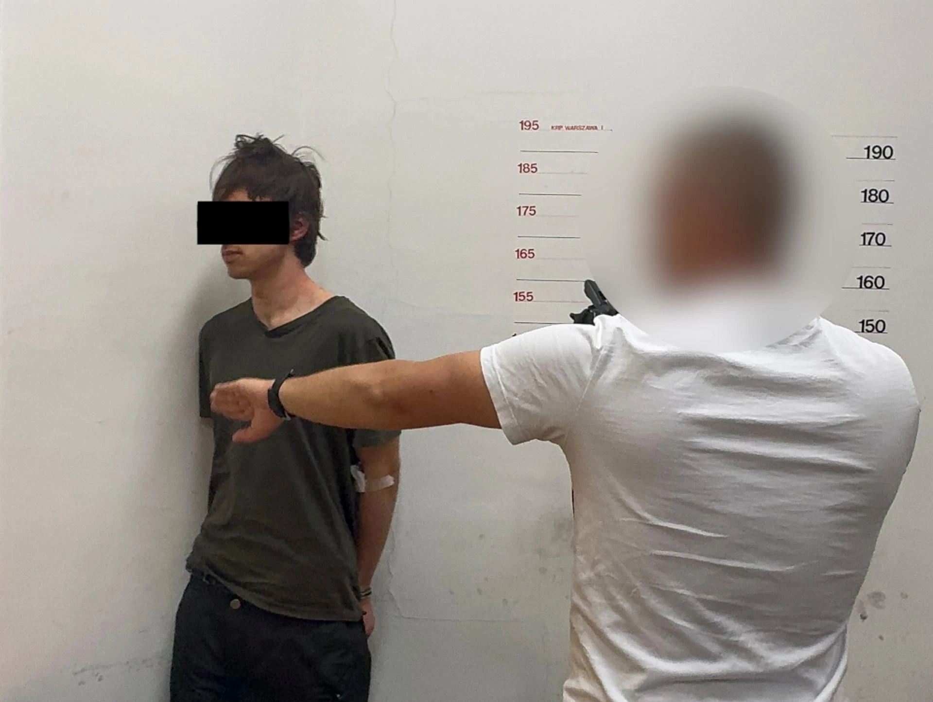 NOWE INFORMACJE Zbrodnia na UW. Prokuratura zdradza po sekcji zwłok 53-latki: „zgodnie z wolą rodzin…