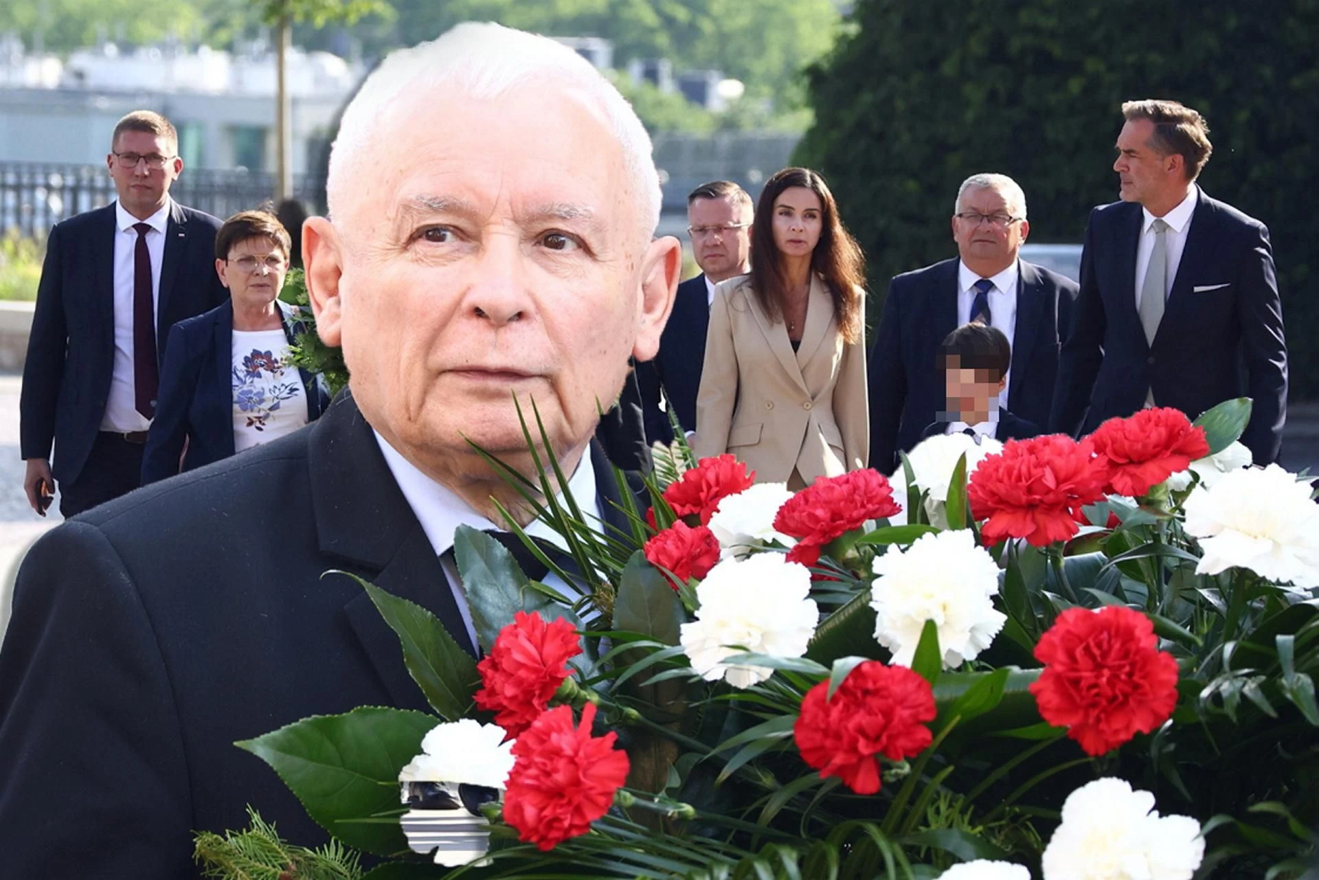 Mamy zdjęcia Jarosław Kaczyński na Wawelu odwiedził grób brata. Tak spędził urodziny
