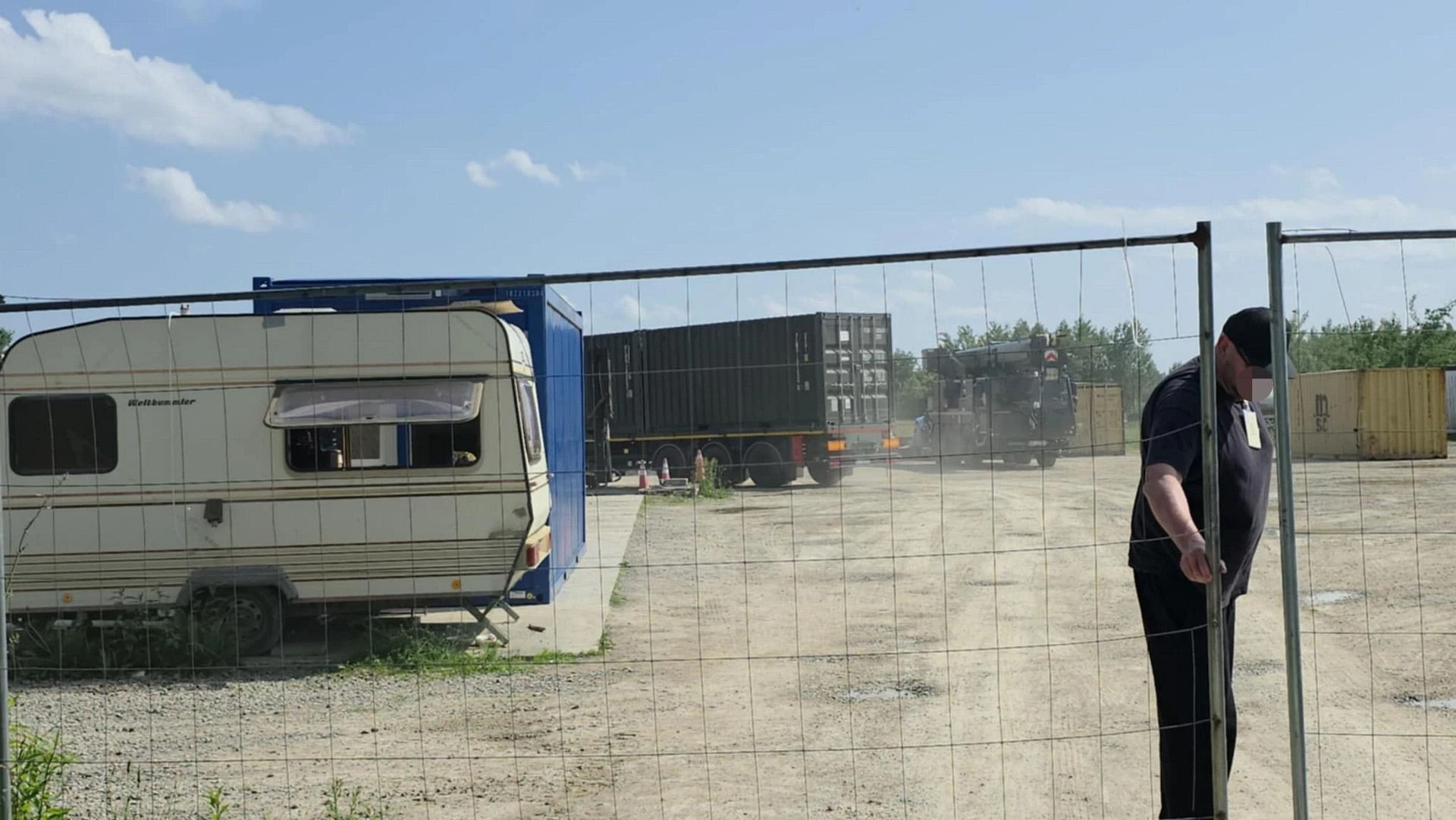 PILNE Broń i amunicja znaleziona 25 km od granicy z Ukrainą. MSWiA odpowiada