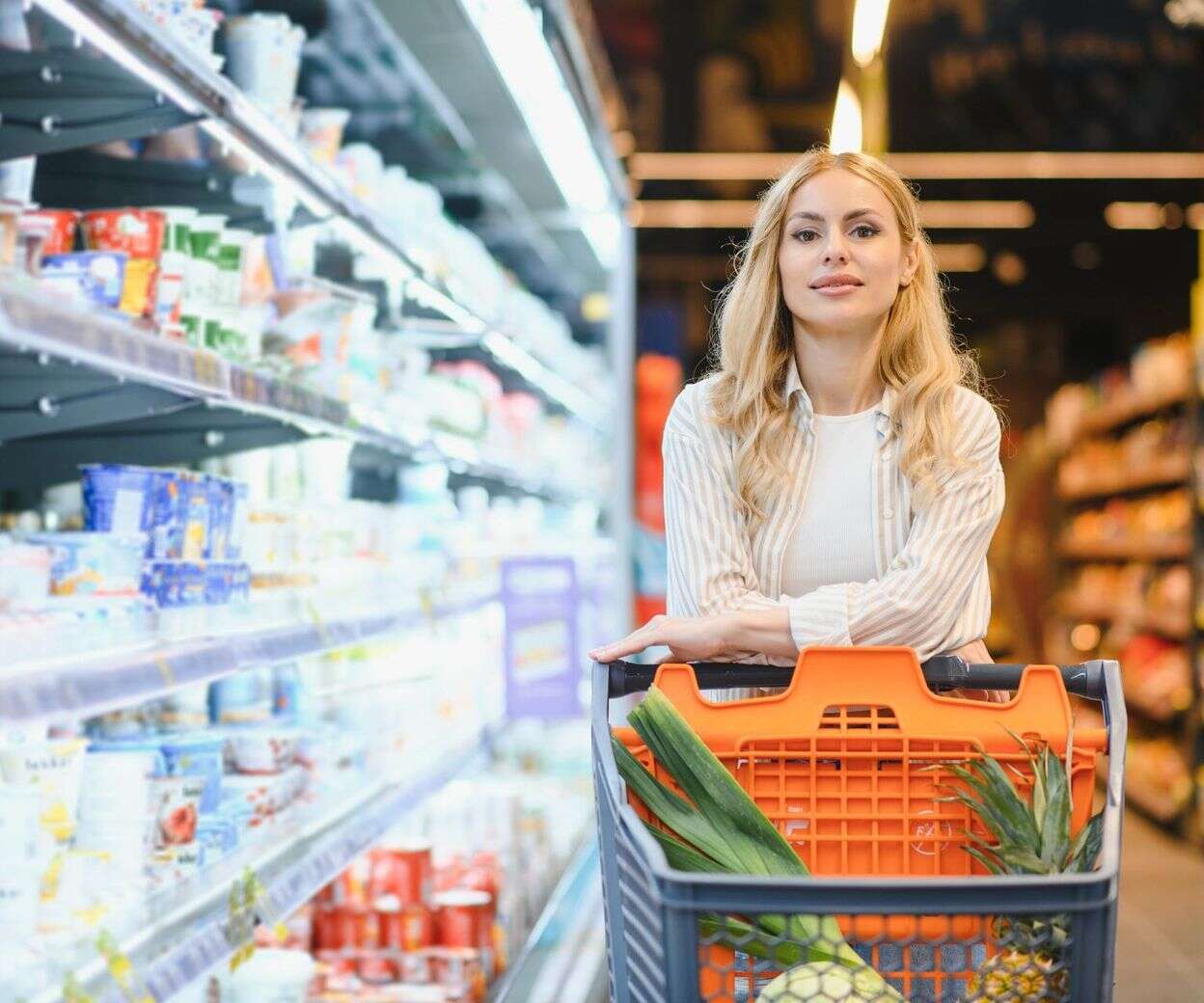 Niedziele handlowe Jak są czynne Lidl i Biedronka w niedzielę? Kalendarz 2025