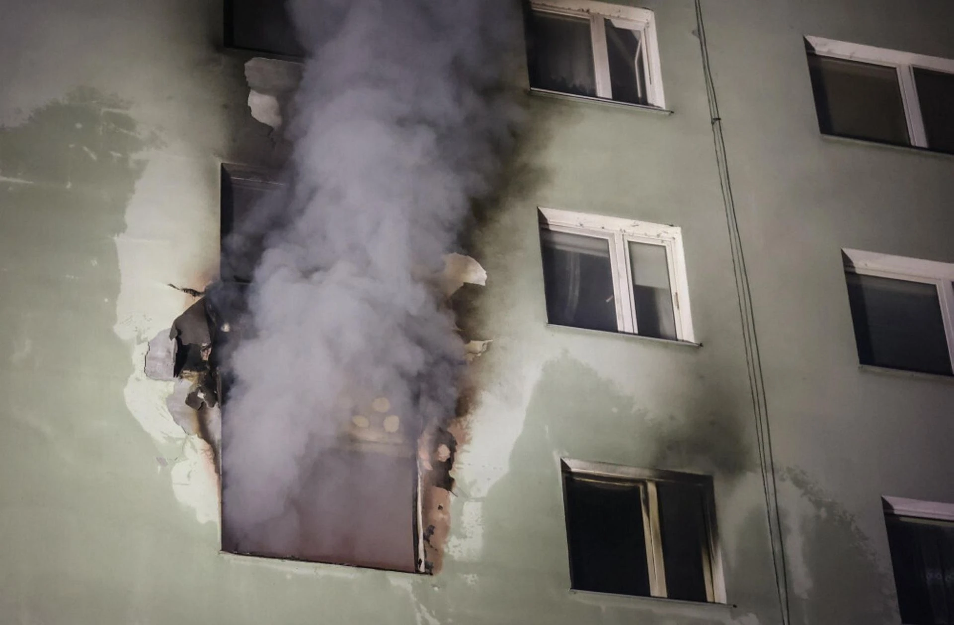 Dramat na ul. Popiełuszki Tragiczny pożar w Rzeszowie. Poruszający wpis o zmarłej 14-latce! Internauci z teori…
