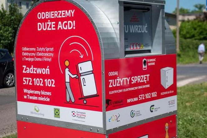 Pojemniki na elektrośmieci na łódzkich osiedlach. Już nie będzie problemu, gdzie w...