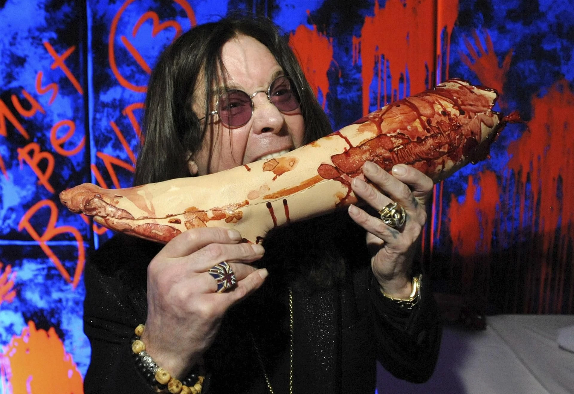 Jego największe szaleństwa Ozzy Osbourne naprawdę to zrobił! Nietoperz był tylko początkiem