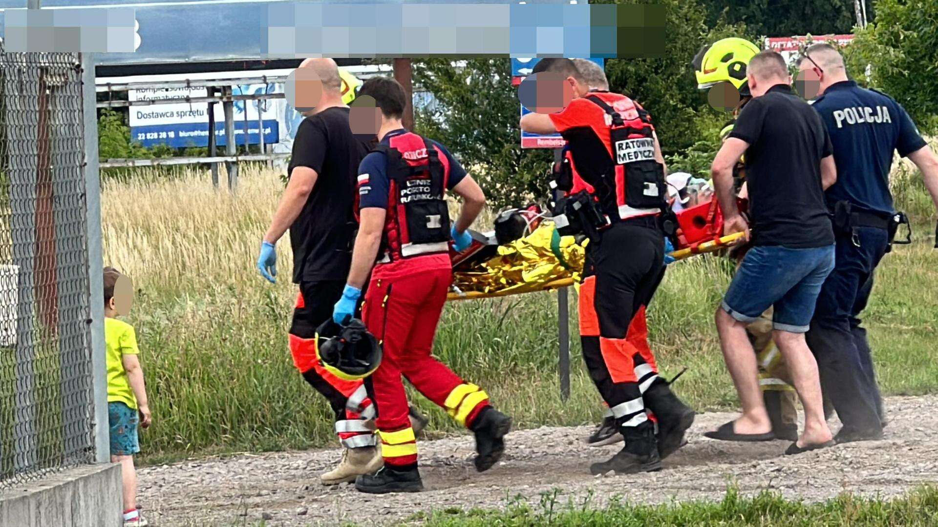 Szok! Wjechał motocyklem w bok taksowki. Makabryczny wypadek w Rembelszczyźnie