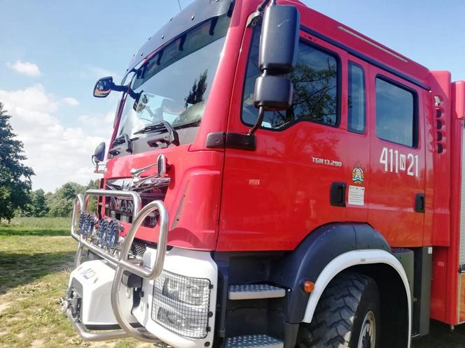 Siemianowice Śląskie: Katastrofa budowlana. Zawalił się dach budynku! Trwa akcja s...