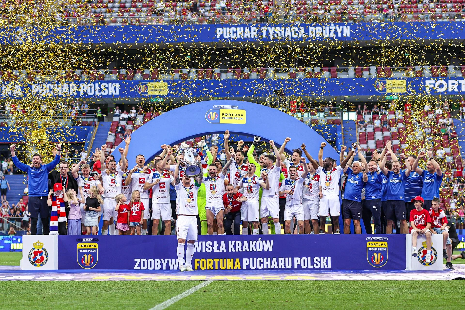 mogą zapomnieć o milionach Wisła Kraków nie otrzyma gigantycznej premii! Wygrana w Pucharze Polski to za mało, …