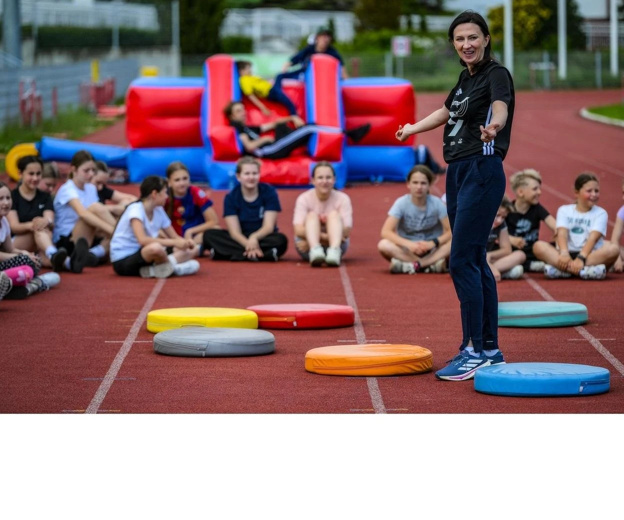 Sport dzieci Tyczkarki i tyczkarze znów rywalizowali na zawodach u Moniki Pyrek. „Jestem z nich b…