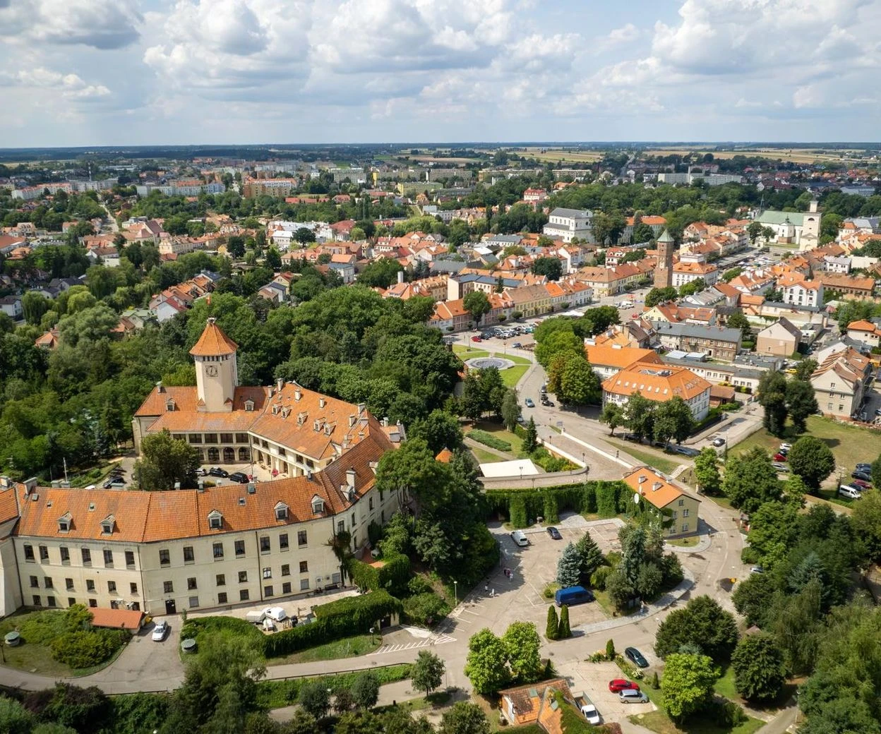 galeria To najdłuższy rynek w całej Europie! Znajduje się tylko 60 km od Warszawy i był tu Napoleon Bonaparte