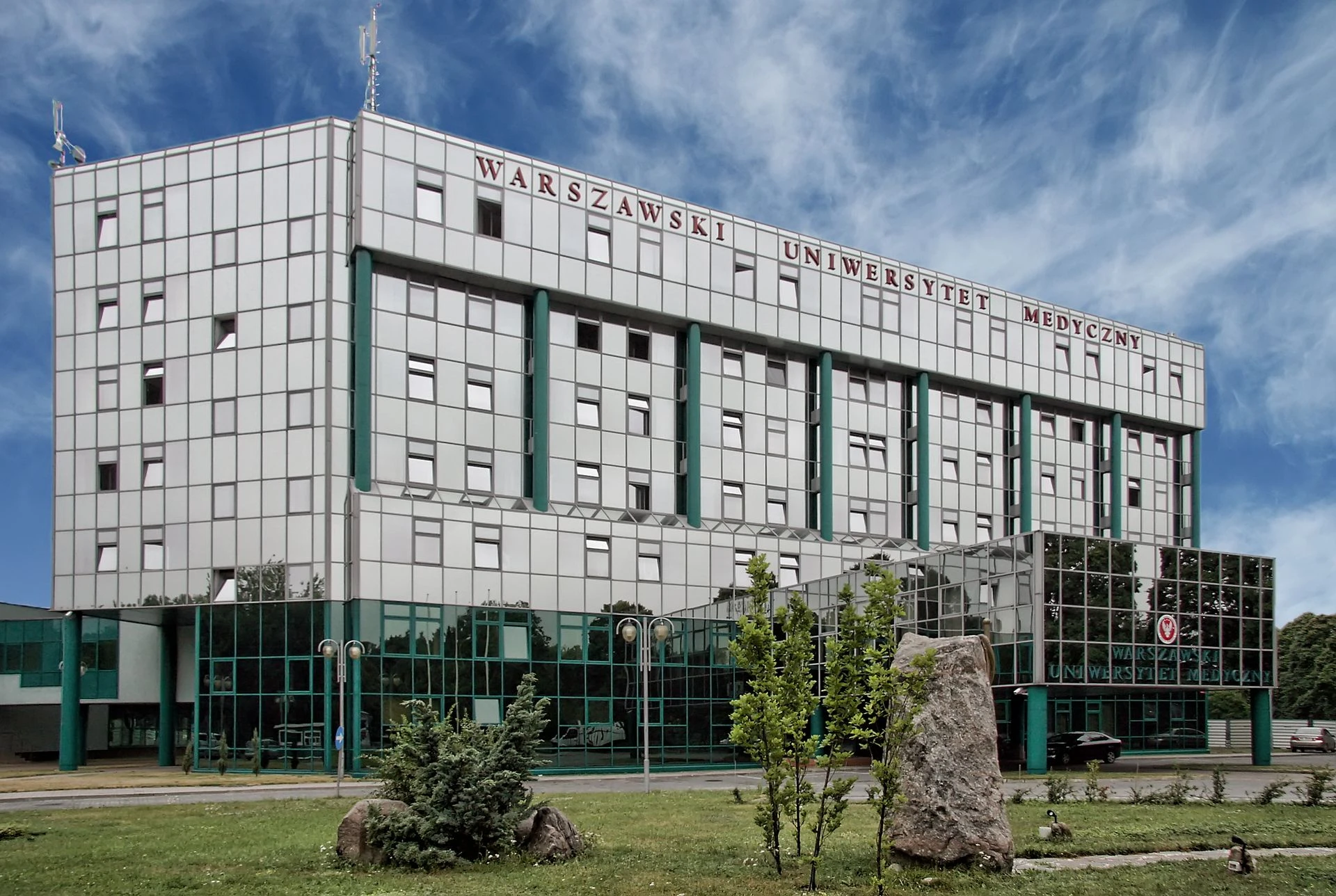 CO Z PACJENTAMI? Rektor WUM proponuje nowy szpital w Warszawie. ZASKAKUJĄCE plany dla zabytku!
