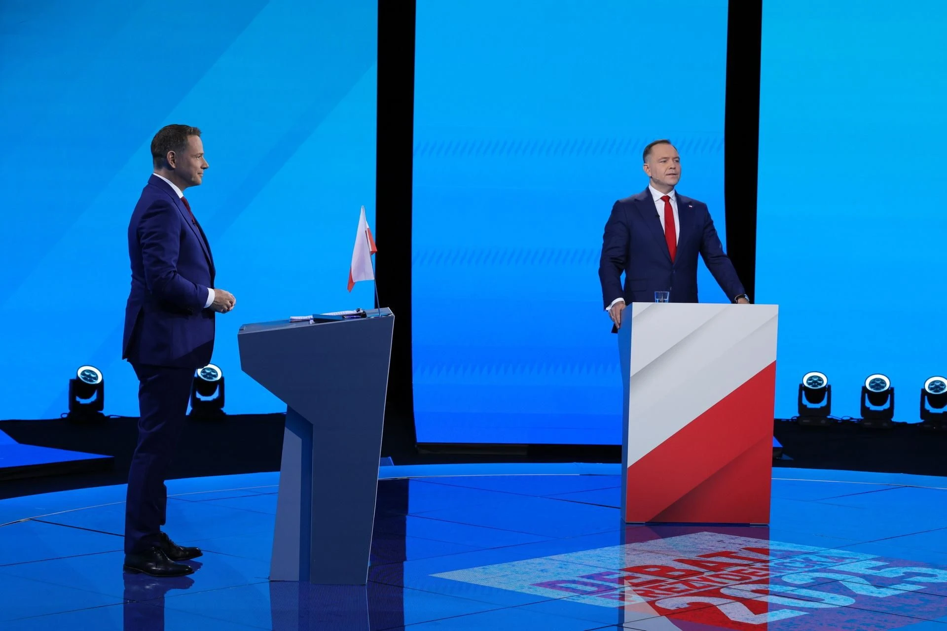Debata prezydencka w TVP Ostra wymiana ciosów między Nawrockim i Trzaskowskim. Ochrona zdrowia rozpaliła dysk…