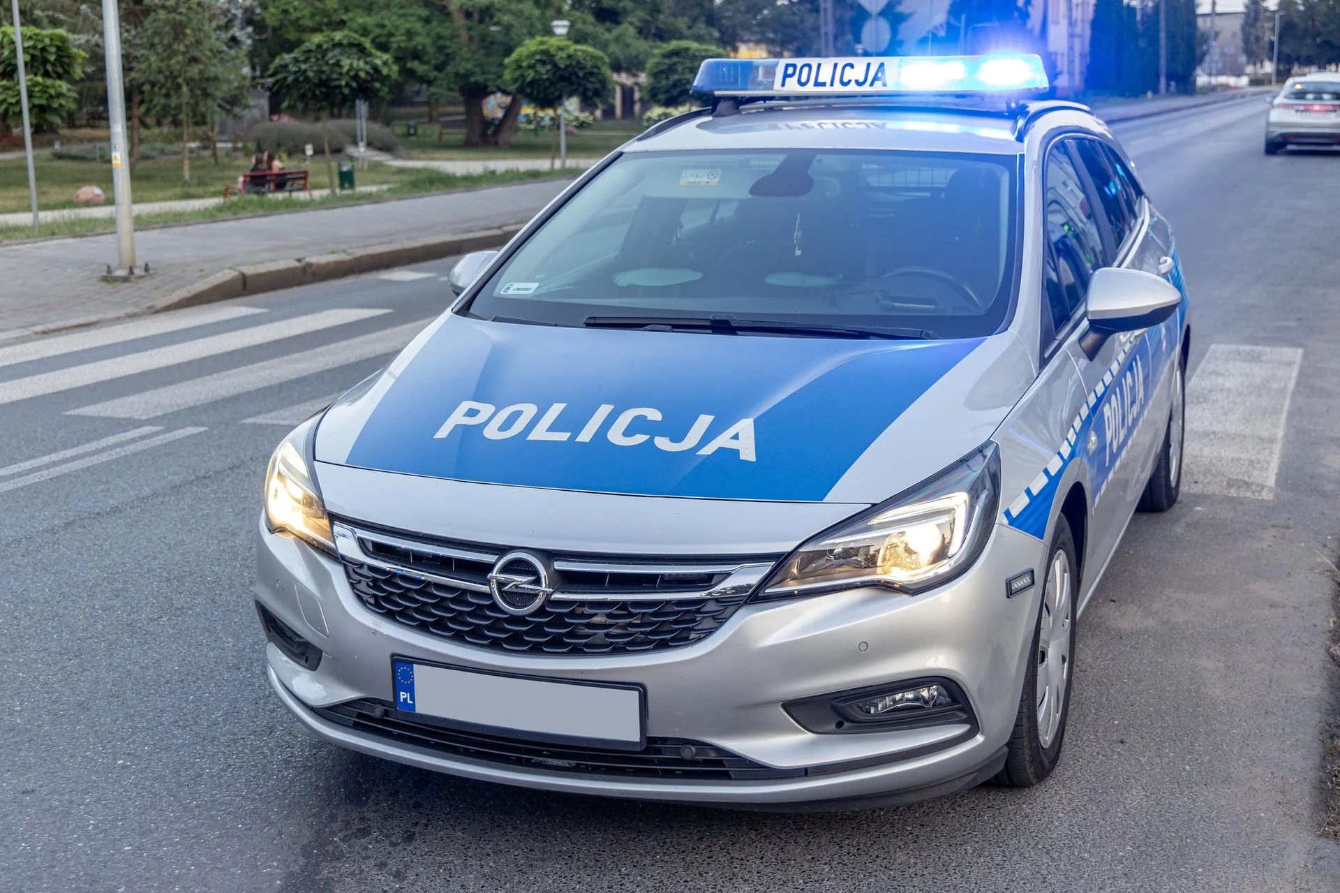 Szok w Warszawie Atak nożownika przy ul. Puławskiej. Dźgnął nożem i uciekł. Policja ściga sprawcę