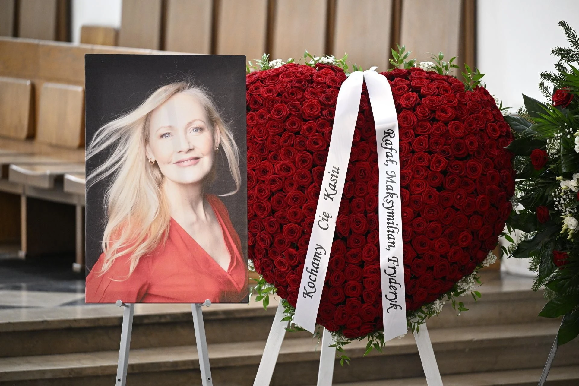 Poruszająca historia Niemal miesiąc po śmierci Katarzyny Stoparczyk ujawniono, kim naprawdę była zmarła dziennikarka. Mało kto to wiedział