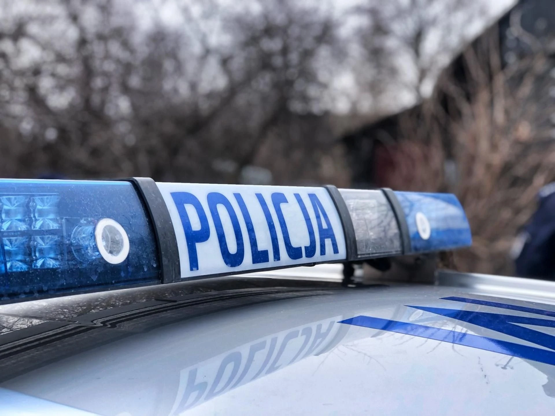 Wypadek Dwie osoby w ciężkim stanie. Kierowca ciężarówki zmieniał koło