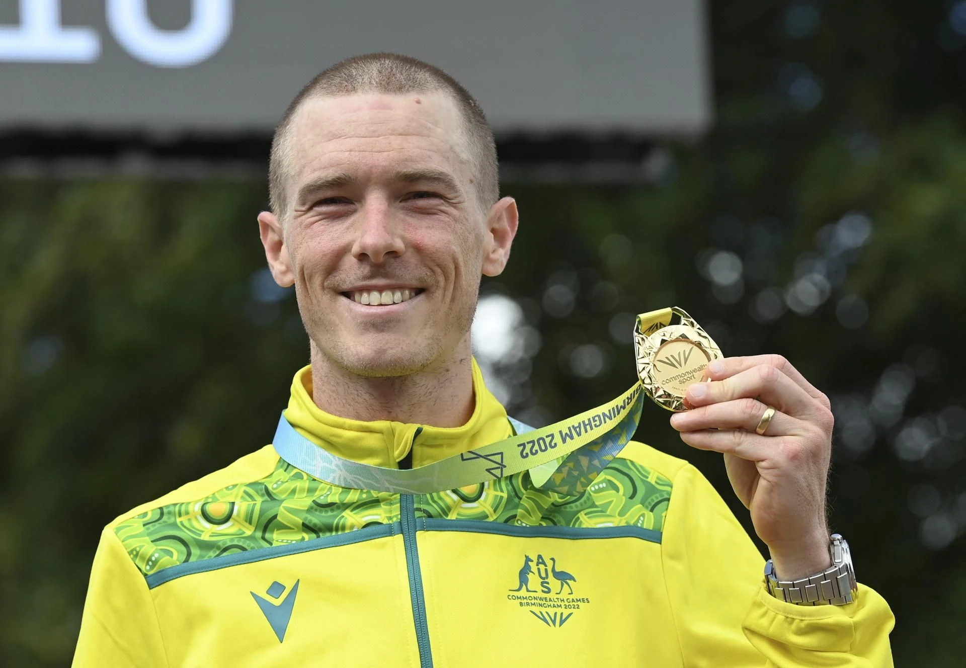 TRAGEDIA W ŚWIECIE SPORTU Gwiazdor kolarstwa potrącił olimpijkę. Wyrok za śmierć żony? W zawieszeniu