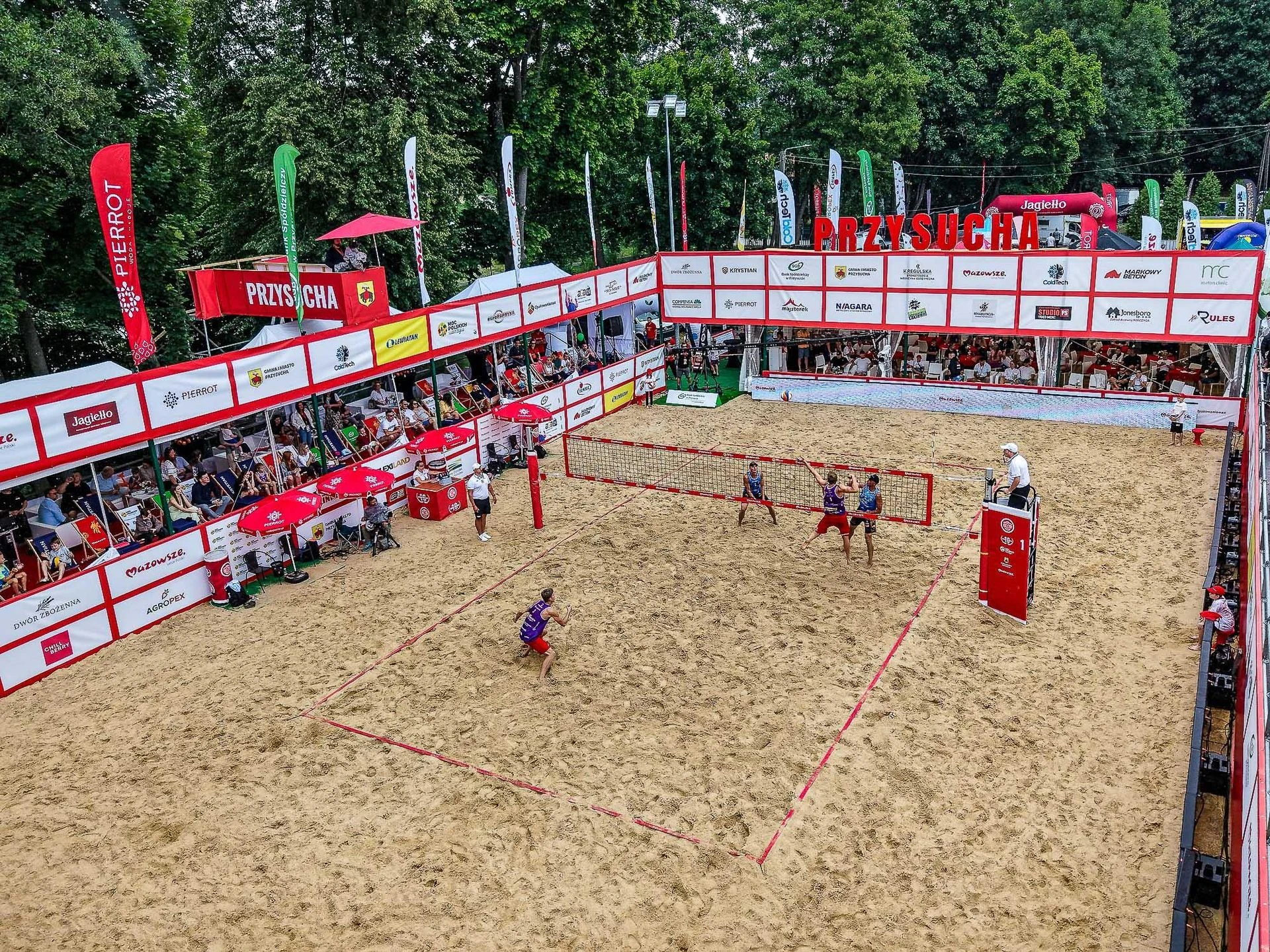 Siatkówka plażowa Tej edycji plażowego PP w Przysusze nie zapomnimy! Plejada gwiazd, genialna siatkówk…