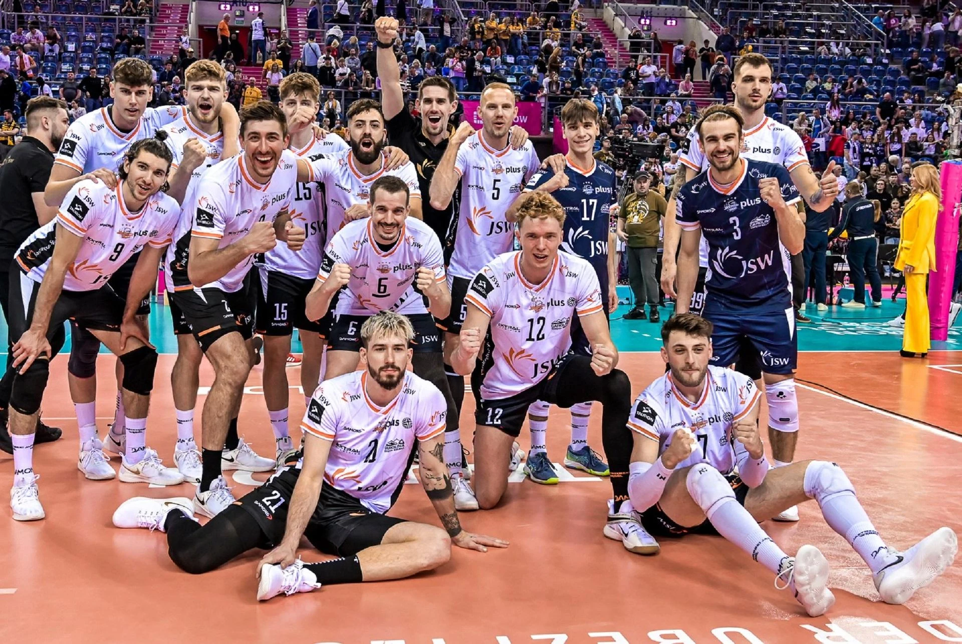 Siatkarski Puchar Polski Potężne grzmoty w Krakowie! Jastrzębski Węgiel z Pucharem Polski! Zła passa przerwana