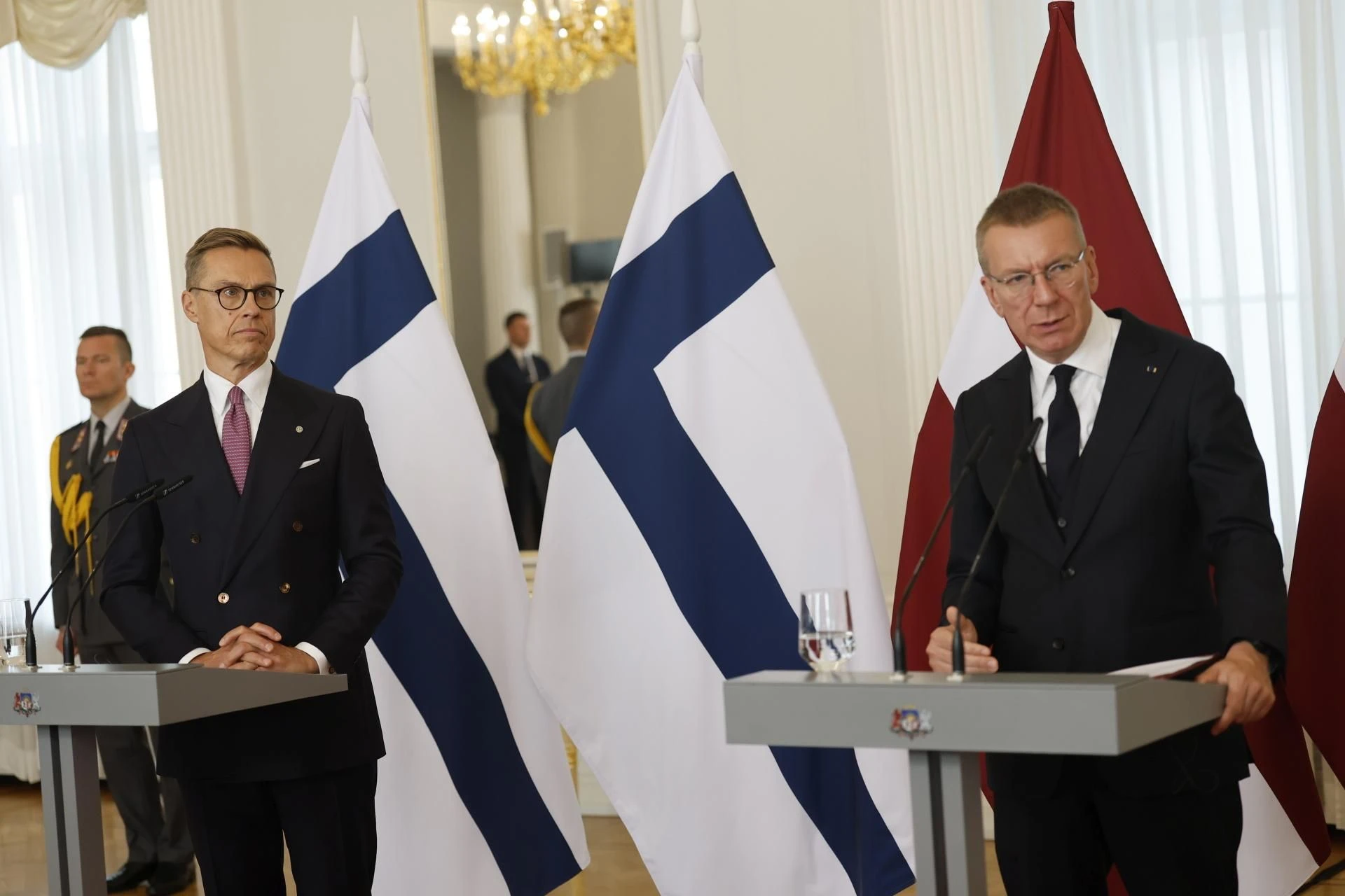 Drony nad Polską Dwaj prezydenci mówili o Polsce. 