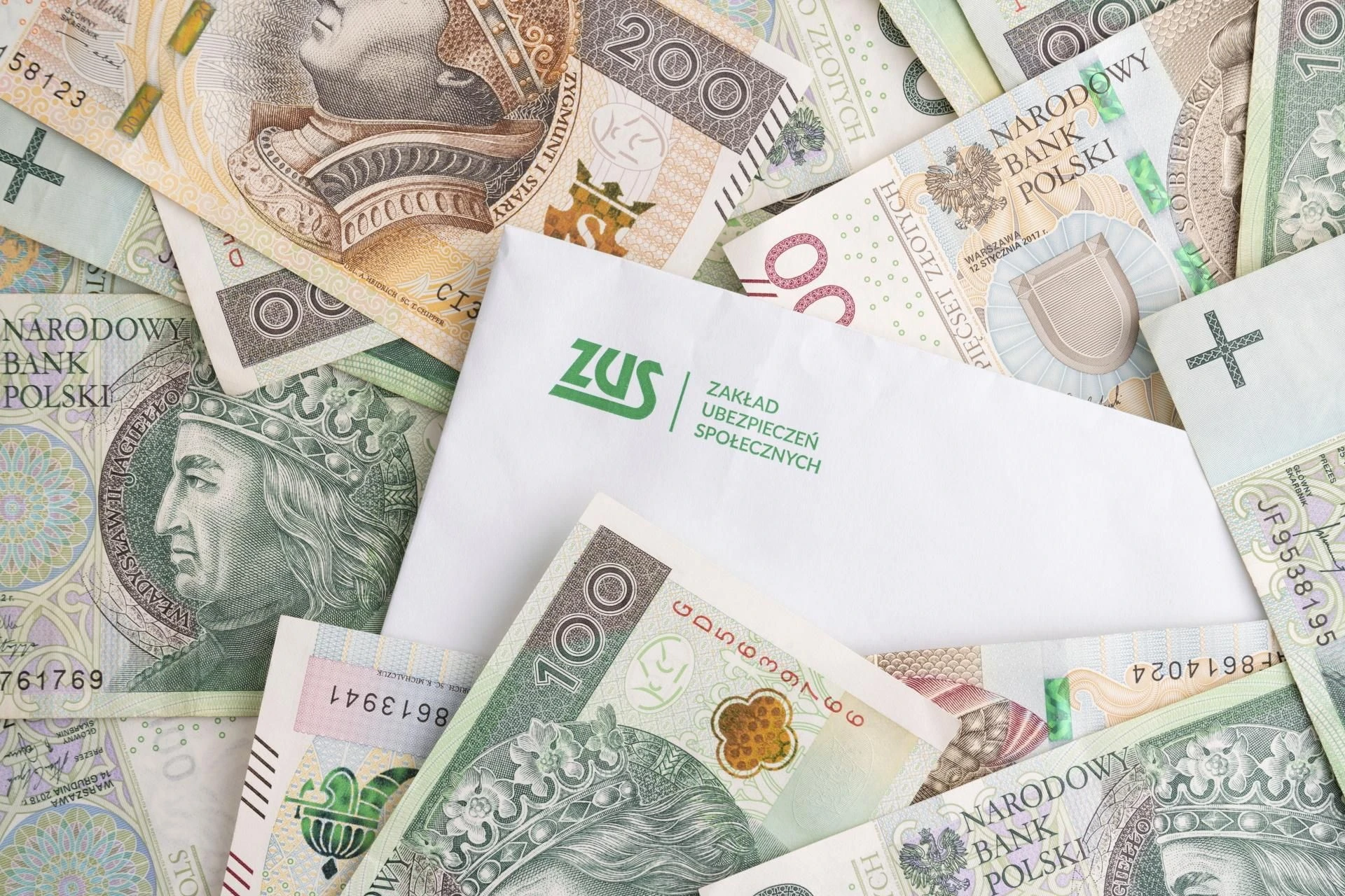 Świadczenia z ZUS Wyższy dodatek do renty socjalnej