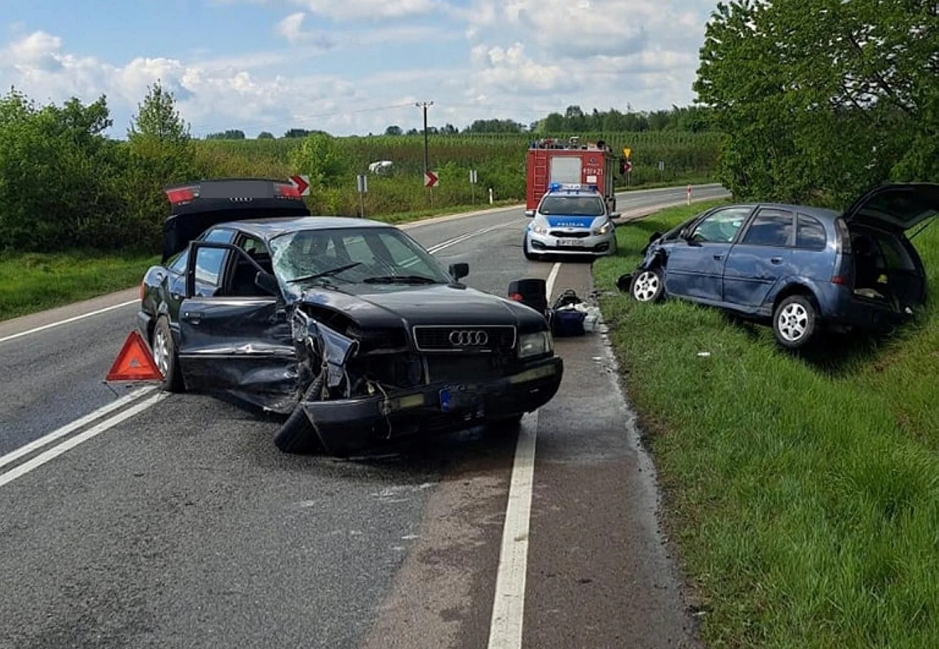 Z OSTATNIEJ CHWILI Czołowe zderzenie na DK19. Pięć osób rannych, w tym dzieci