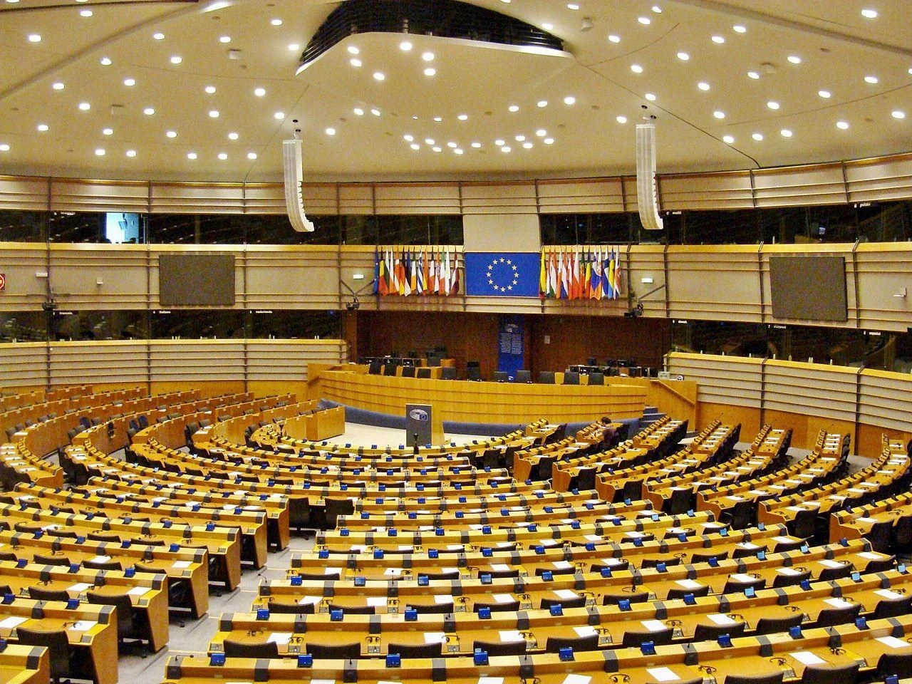 Unia Europejska UE nakłada cła na rosyjskie i białoruskie nawozy