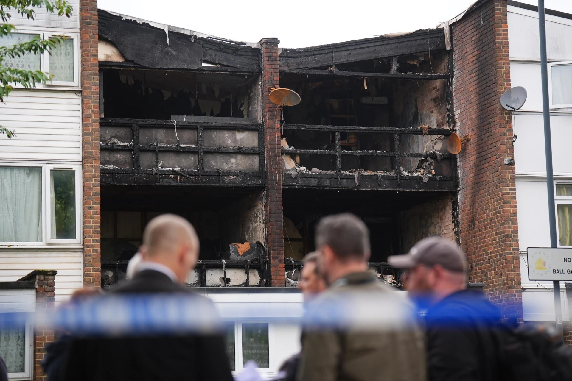 Tragiczny pożar W pożarze zginęła kobieta i troje dzieci. Chłopczyk miał 4 lata