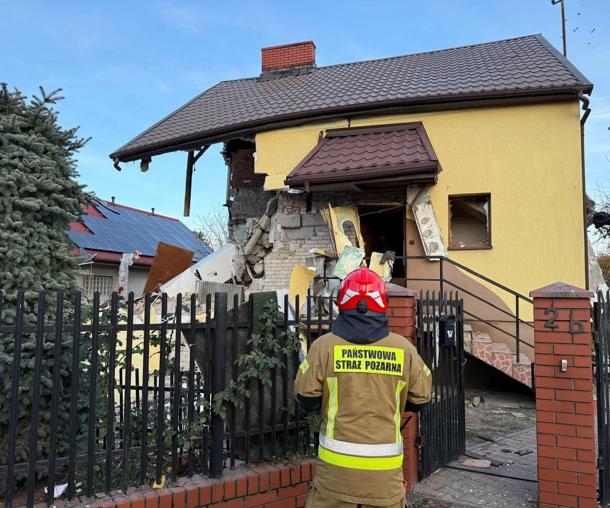 Wybuch gazu w domu pod Rawą Mazowiecką. Trzy osoby ranne, budynek częściowo zawalony!