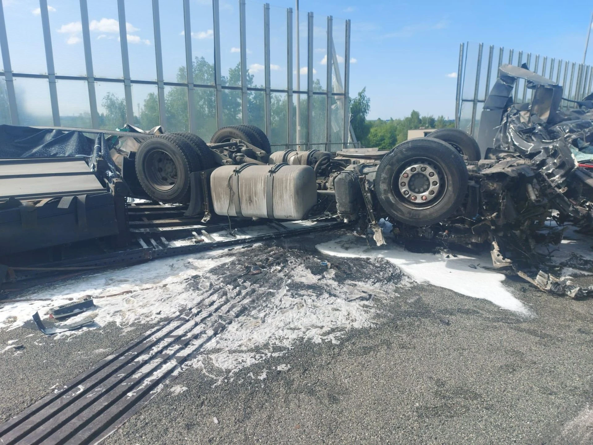 Śmierć na drodze Koszmarny wypadek na A4! Zginął kierowca ciężarówki