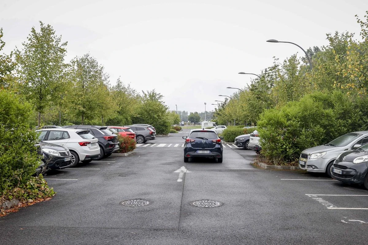 Pau : un témoin avait assisté à un enlèvement sur un parking relais, la justice soupçonne un « coup de pression » dans le cadre d’un trafic