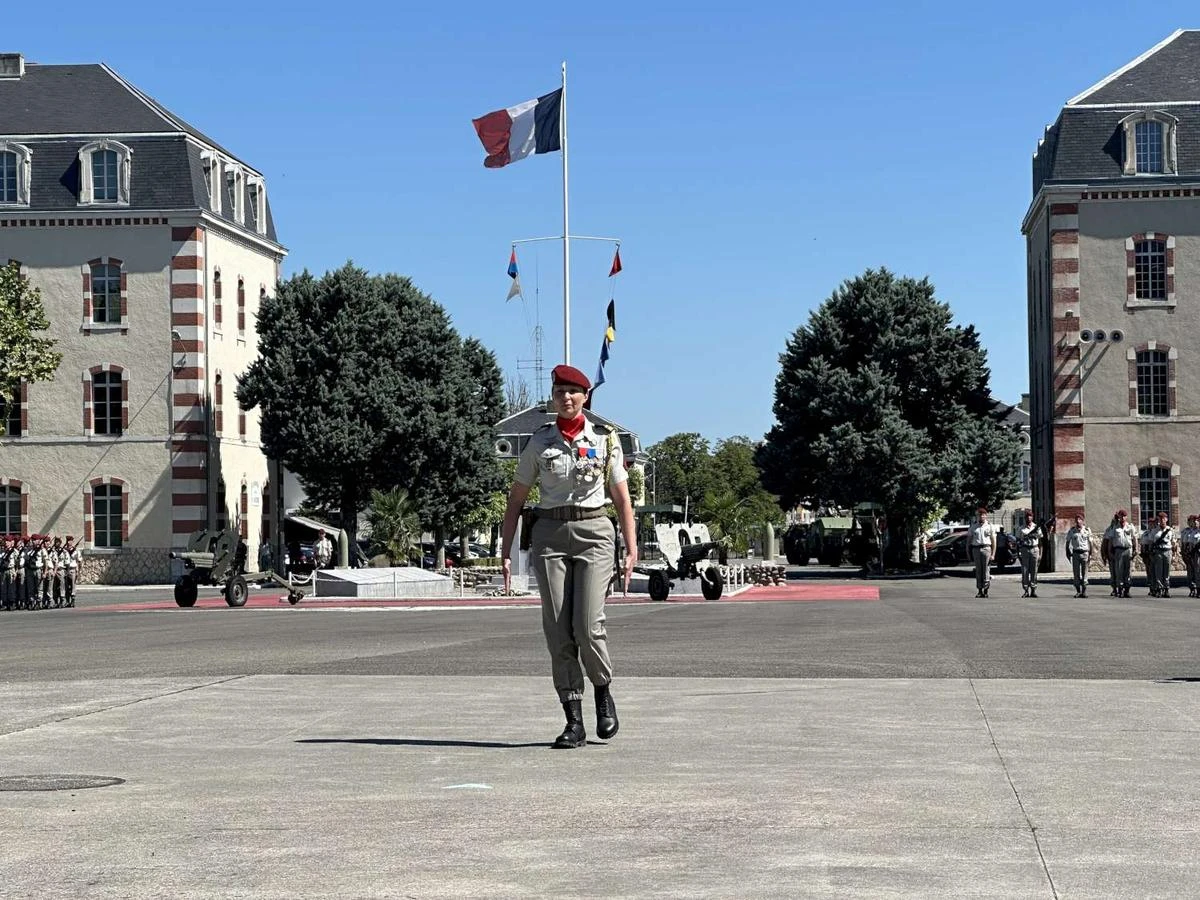 « Quand on est une femme, surtout la première, on est regardé avec curiosité » : Marie de Lazzer, première femme commandant du 35e RAP de Tarbes
